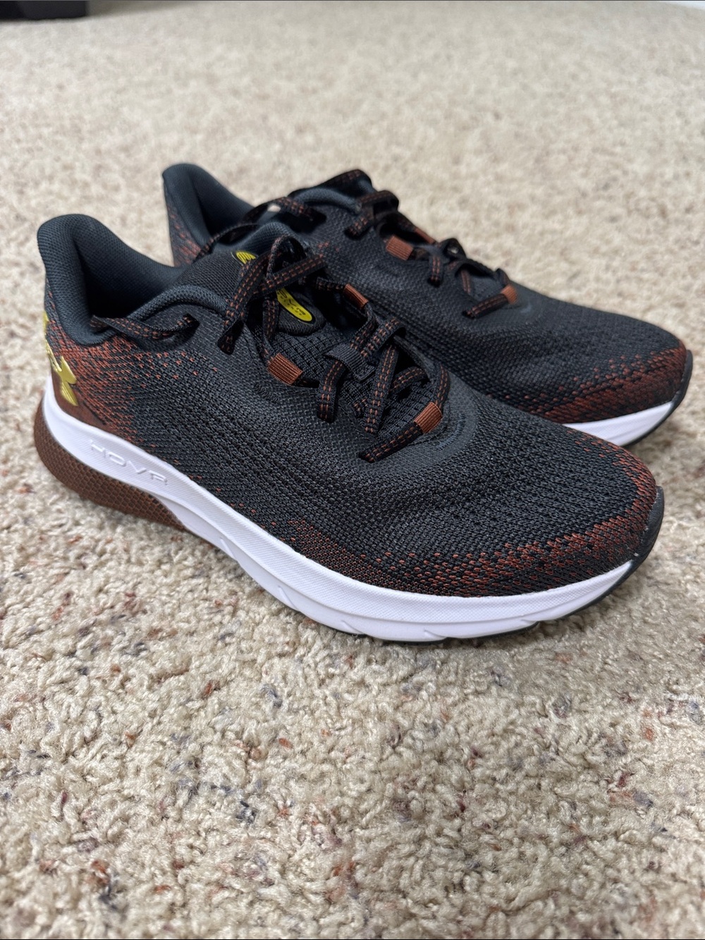 Under Armour HOVR - New